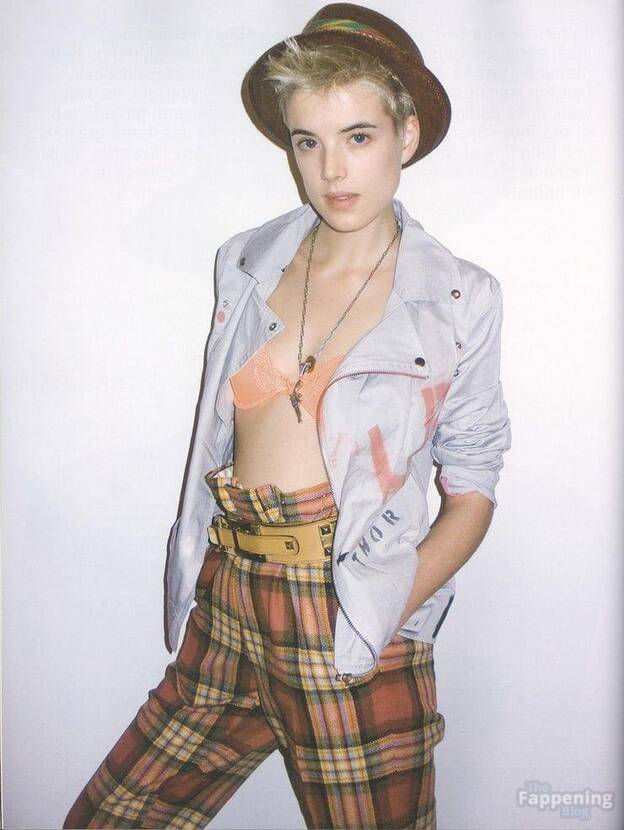 Agyness Deyn Sexy 1
