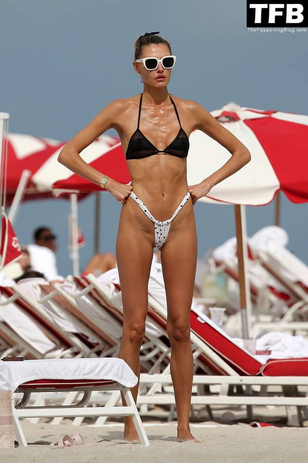Alina Baikova Bikini 38