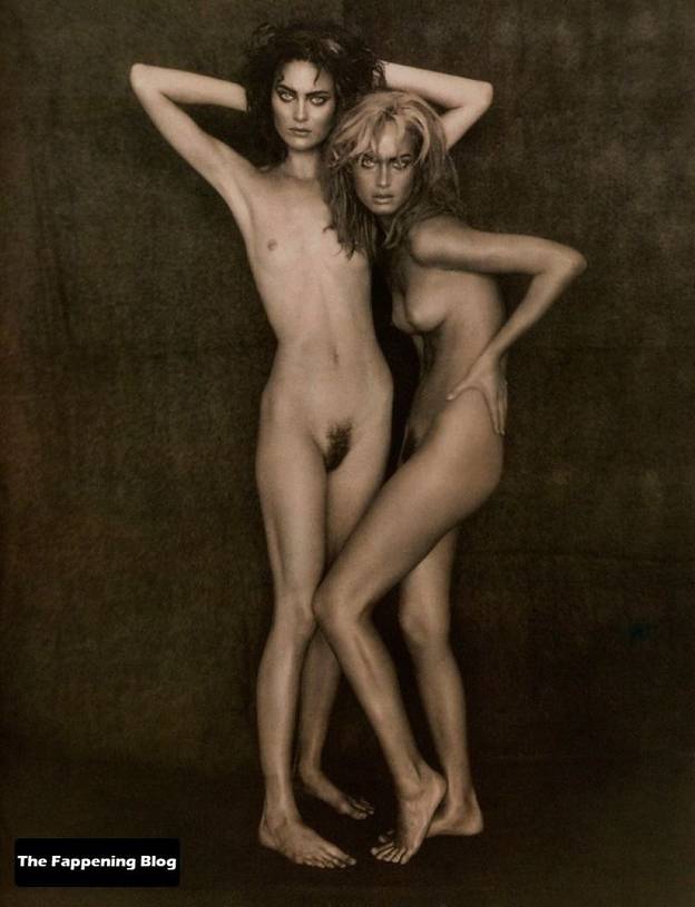 Amber Valletta Nude Sexy 9