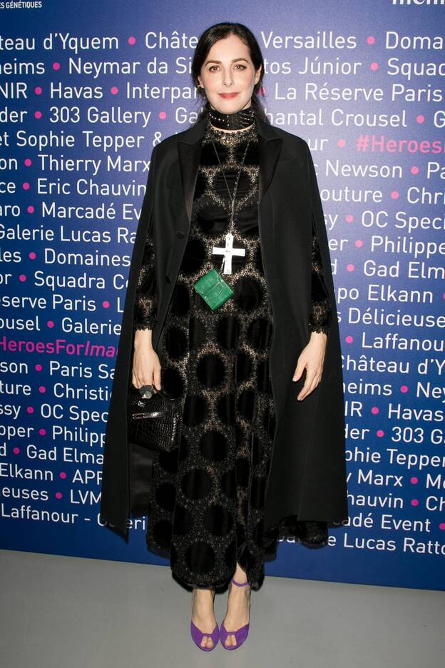 Amira Casar Sexy 1