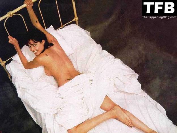 Angelina Jolie Nude Sexy 29