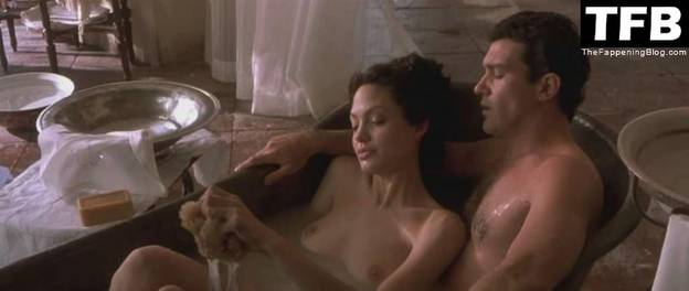 Angelina Jolie Nude Sexy 59