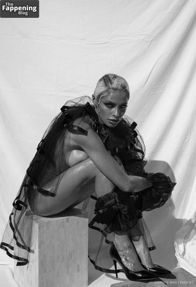 Anna Maria Olbrycht Nude 1