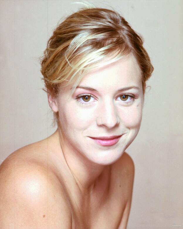 Bernadette Heerwagen Nude Sexy 1