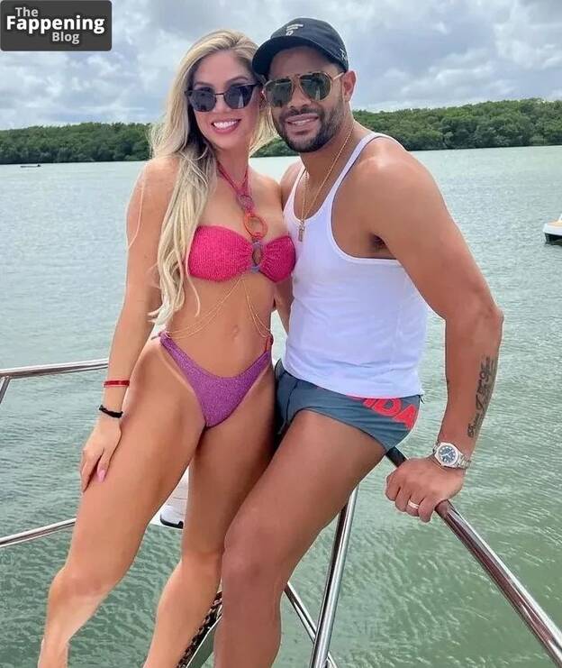 Camila Angelo Sexy 1