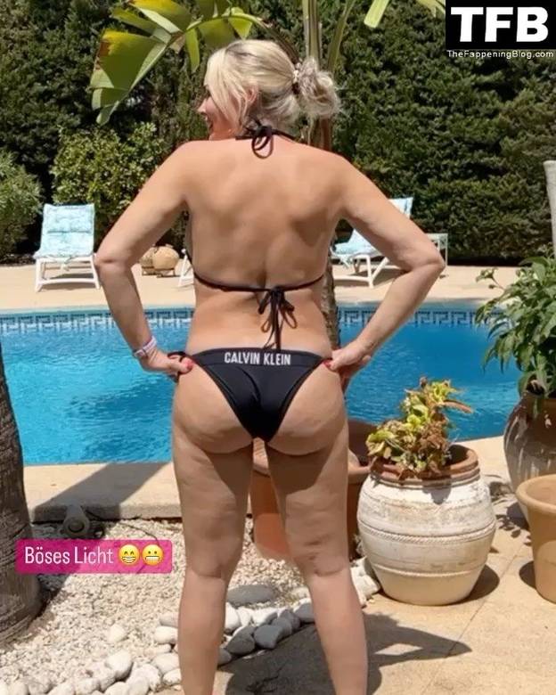 Daniela Katzenberger Sexy Topless 9