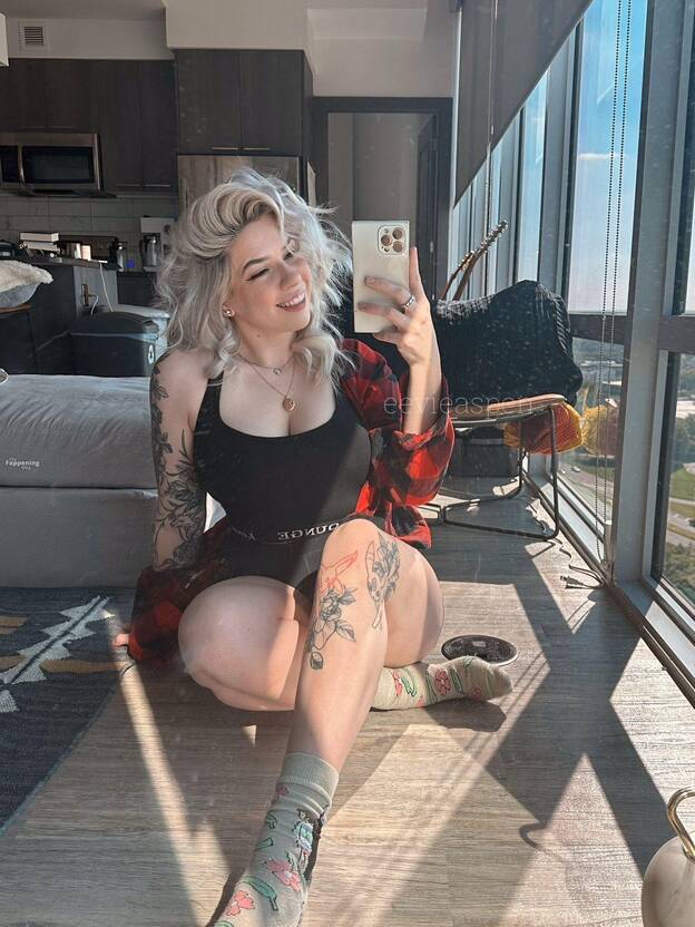 Eevie Aspen Nude Sexy 3