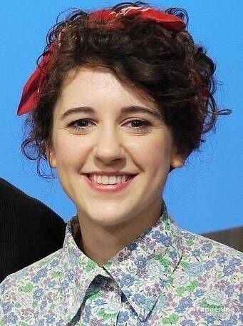 Ellie Kendrick Sexy 1