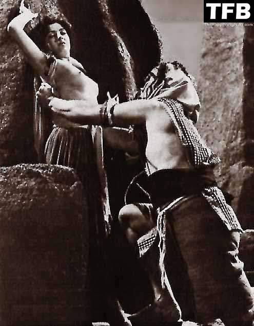 Gina Lollobrigida Nude Sexy 1
