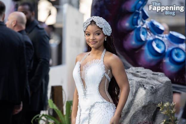 Halle Bailey Sexy 141