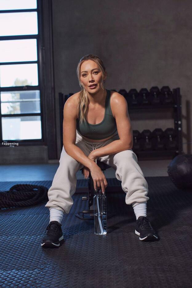 Hilary Duff Sexy 1