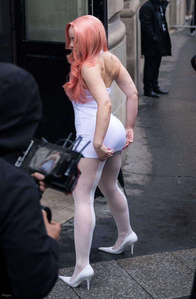 Ice Spice Sexy Tits Legs 1
