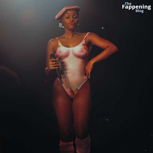 Janelle Monae Sexy Topless 9
