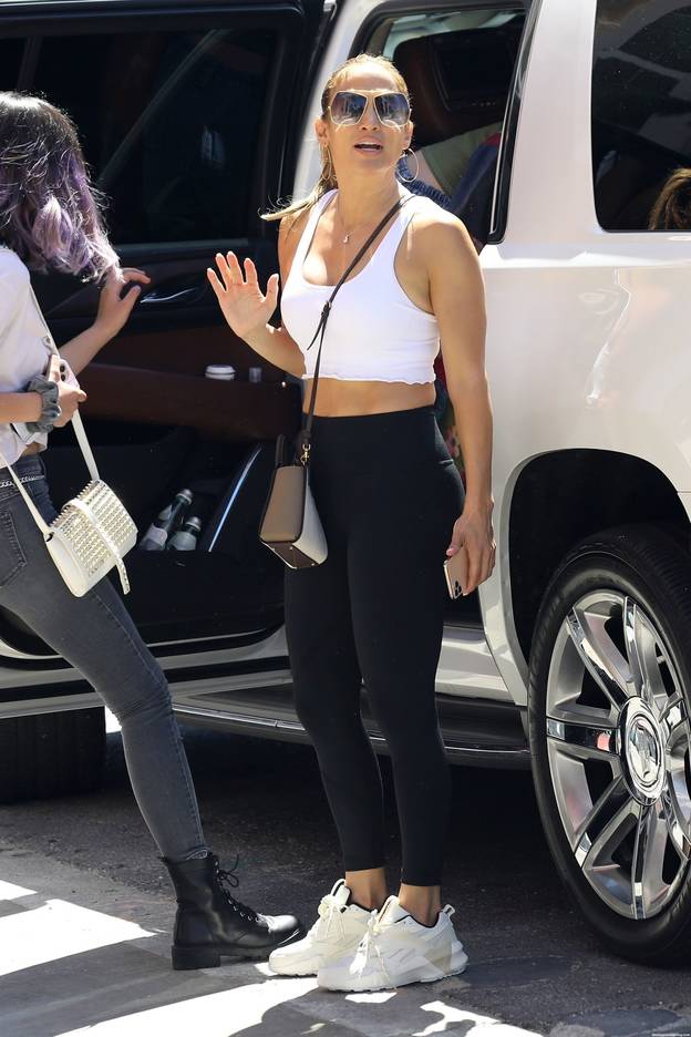 Jennifer Lopez Sexy 16