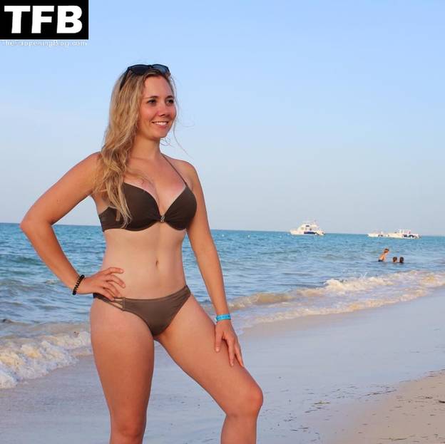 Jessica Faust Sexy 1