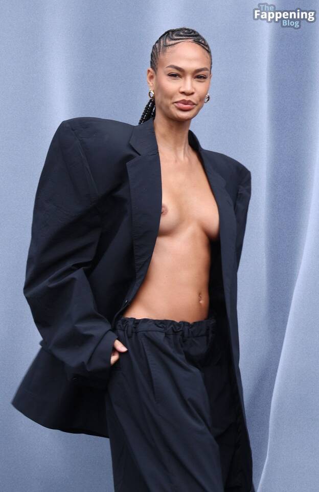 Joan Smalls Nude Tits 1