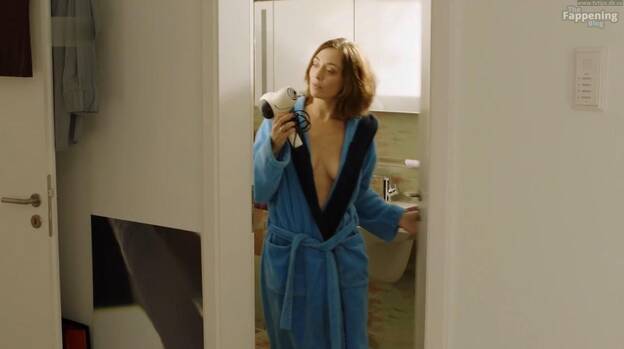 Julia Richter Nude Sexy 1