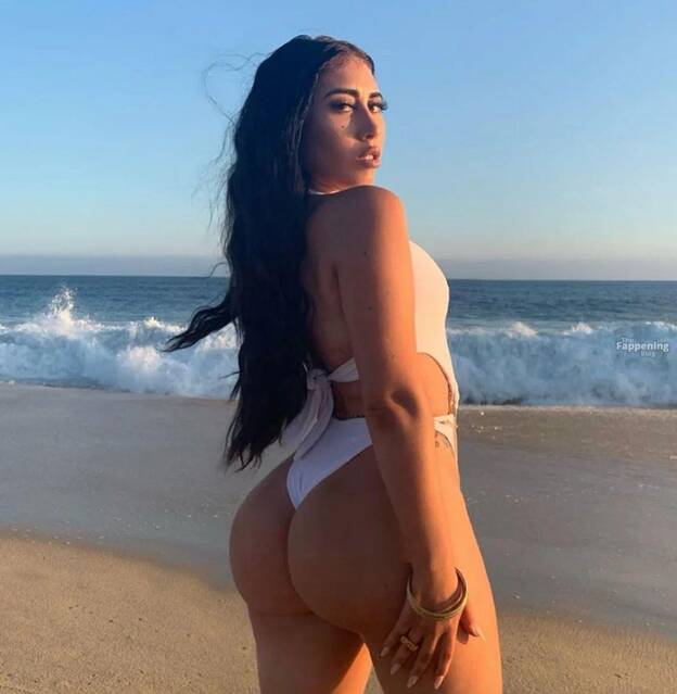 Kali Uchis Nude Sexy 1