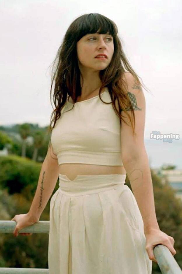 Kathryn Crutchfield Sexy 1