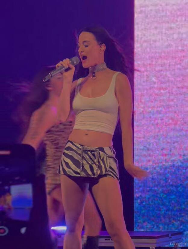 Katy Perry Sexy 1