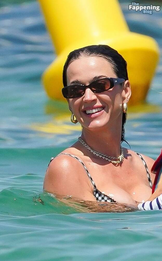 Katy Perry Sexy 1