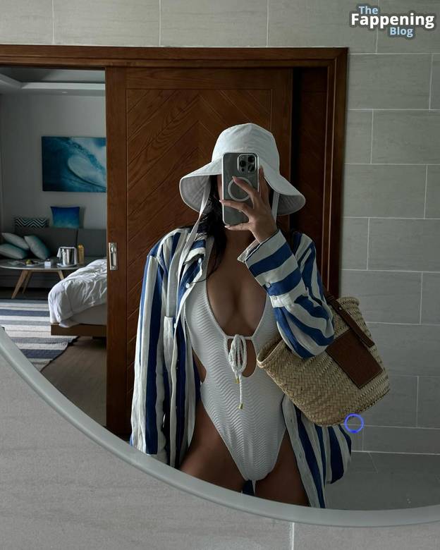 Kelsey Merritt Sexy 1