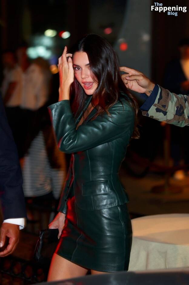 Kenall Jenner Sexy 1