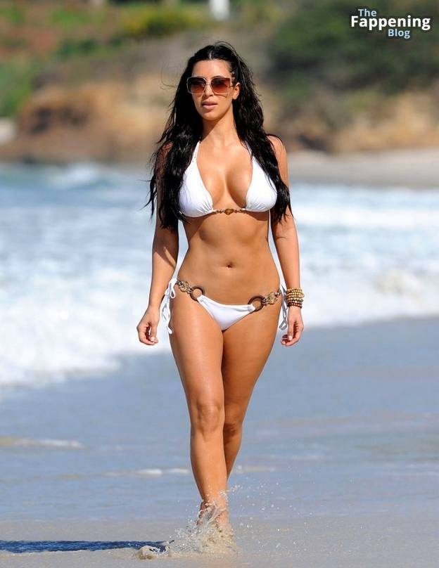 Kim Kardashian Nude Sexy 122