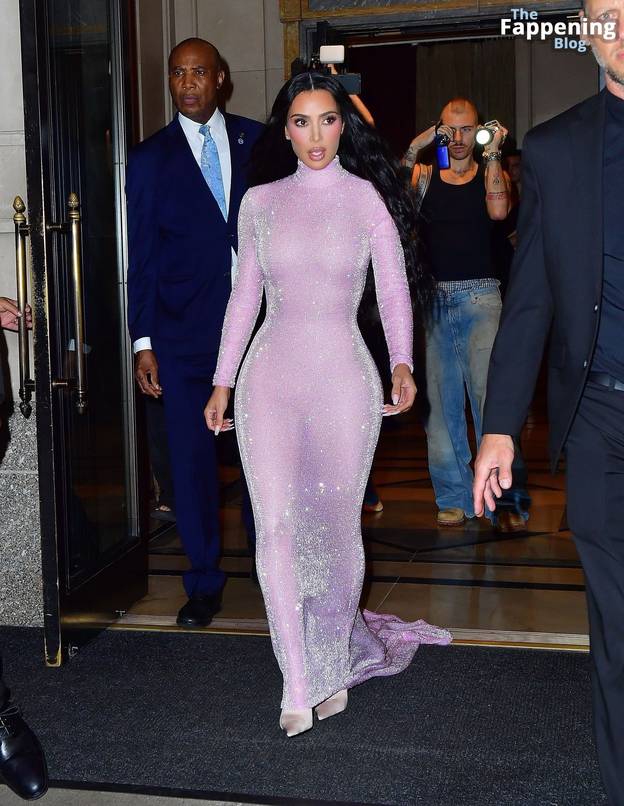 Kim Kardashian Sexy Dress 3