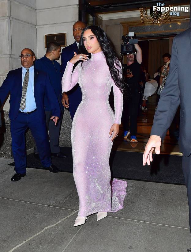 Kim Kardashian Sexy Dress 12