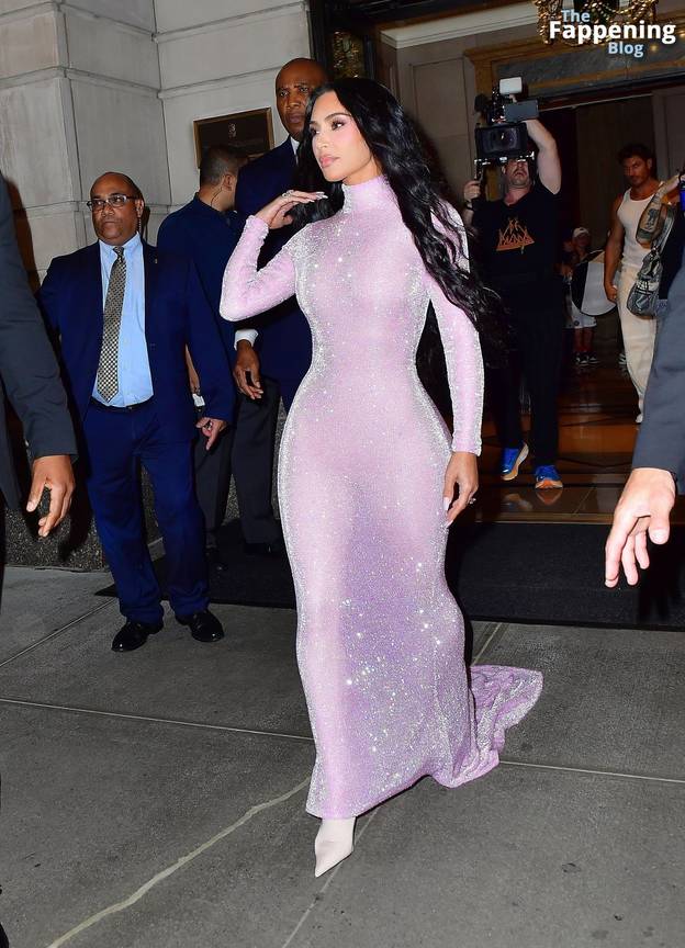 Kim Kardashian Sexy Dress 14