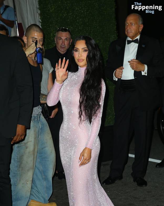 Kim Kardashian Sexy Dress 15