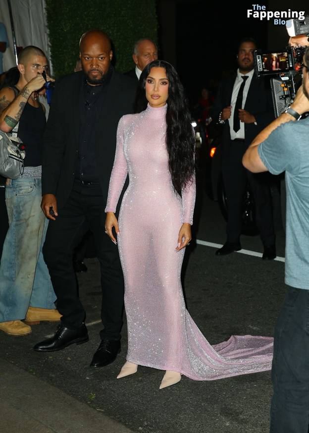 Kim Kardashian Sexy Dress 16