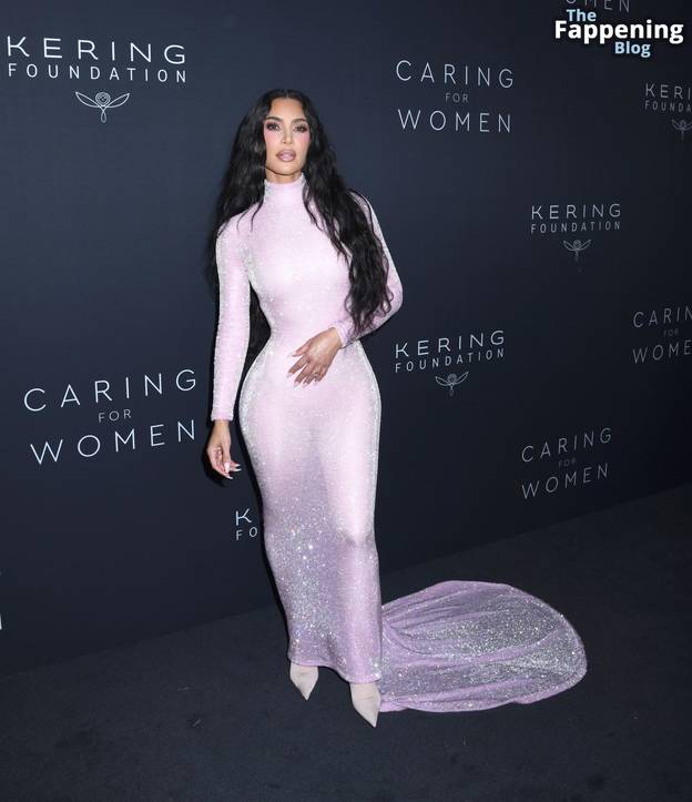 Kim Kardashian Sexy Dress 31