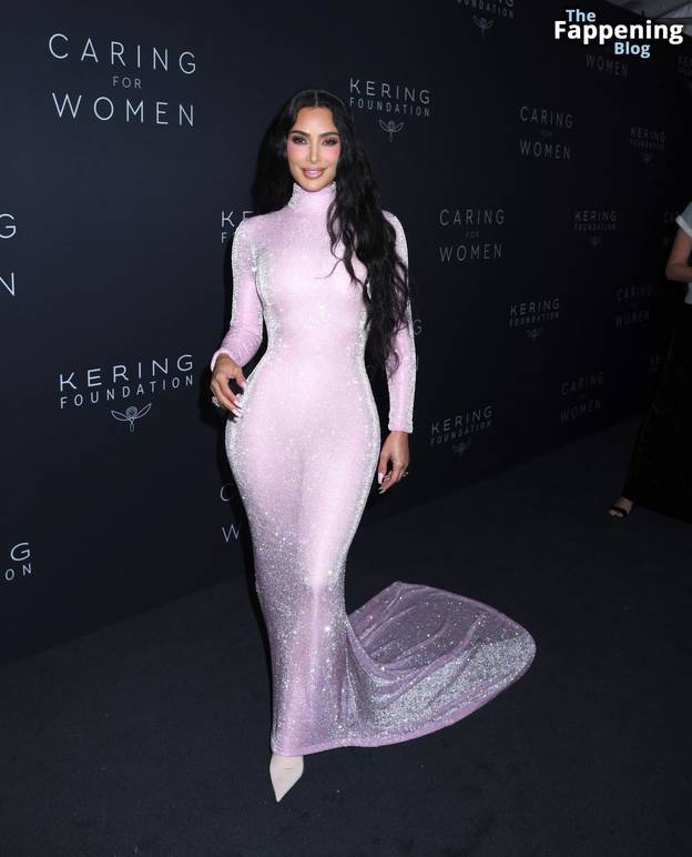 Kim Kardashian Sexy Dress 44