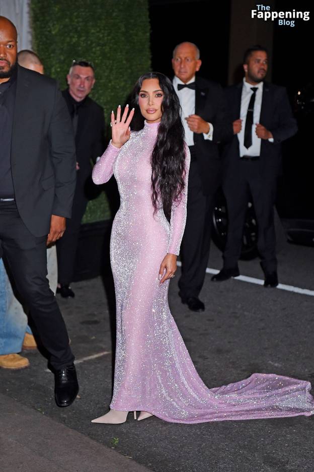 Kim Kardashian Sexy Dress 66