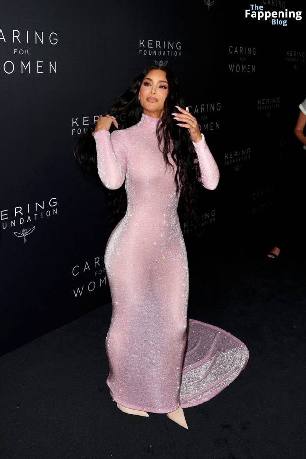 Kim Kardashian Sexy Dress 71