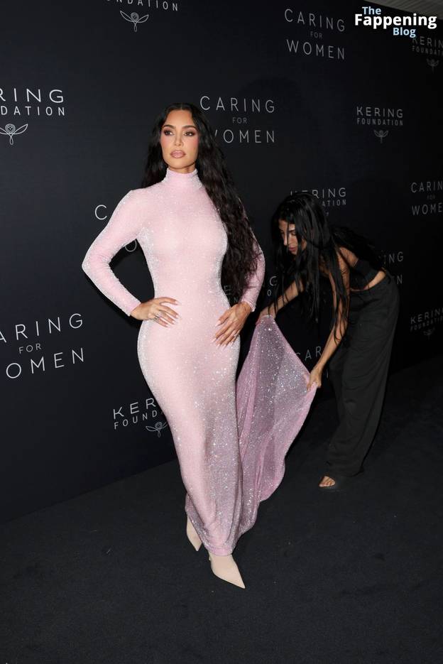 Kim Kardashian Sexy Dress 76