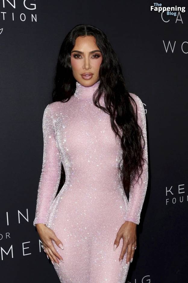 Kim Kardashian Sexy Dress 78