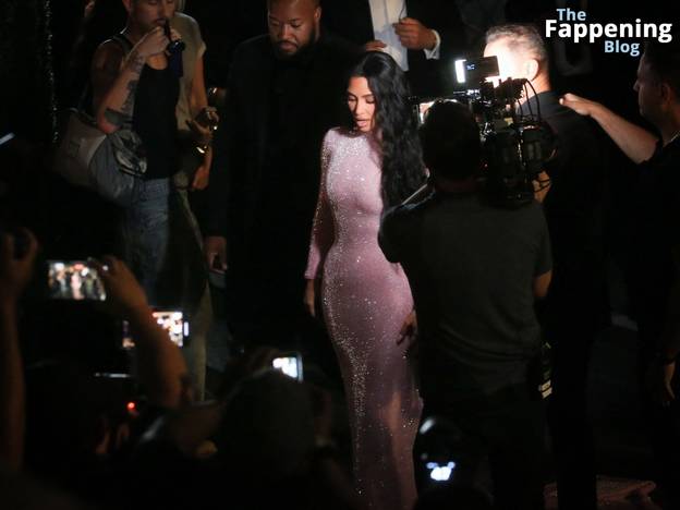 Kim Kardashian Sexy Dress 88