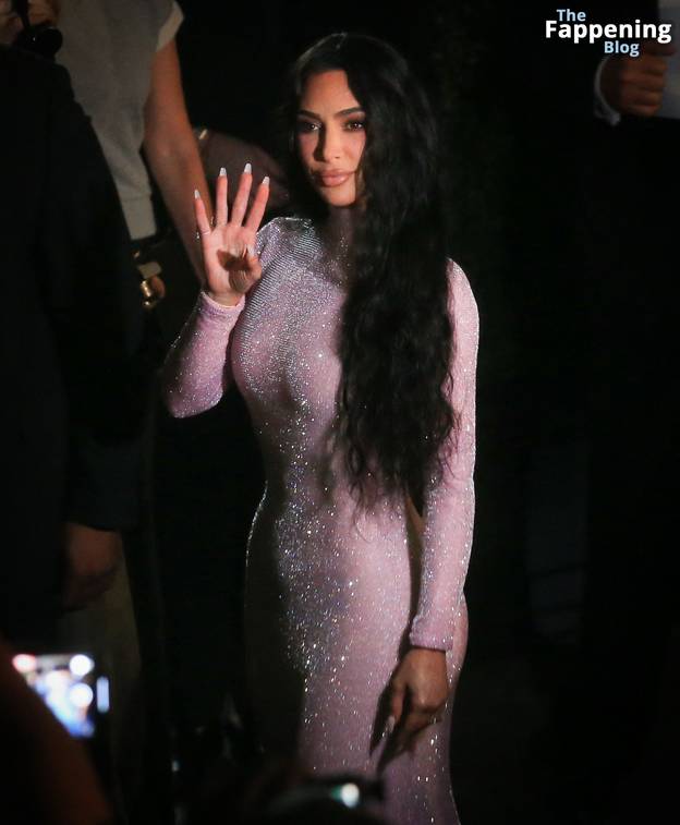 Kim Kardashian Sexy Dress 89
