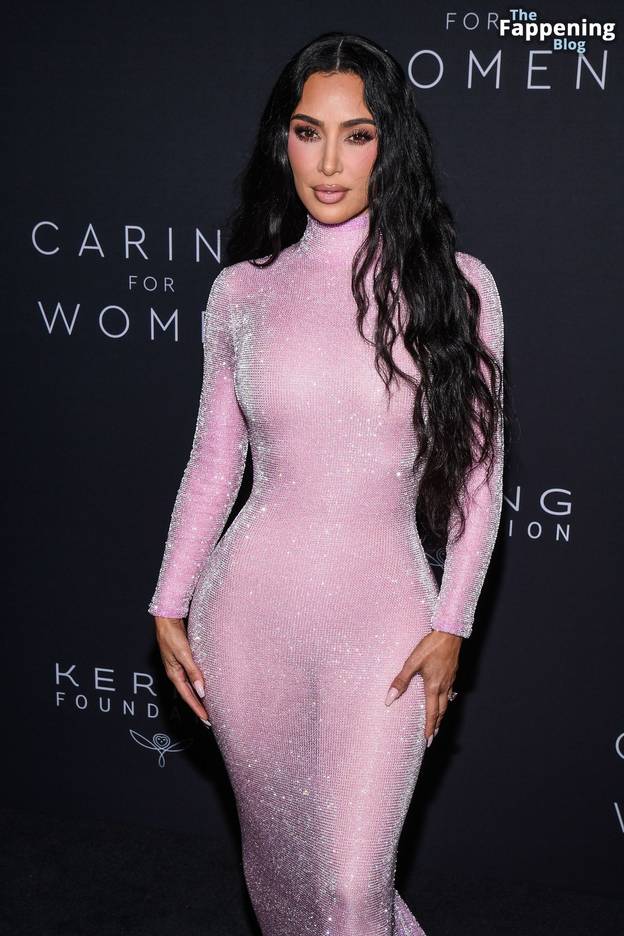 Kim Kardashian Sexy Dress 95
