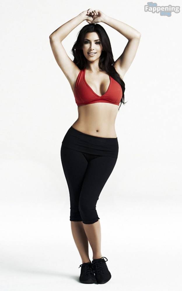 Kim Kardashian Nude Sexy 18