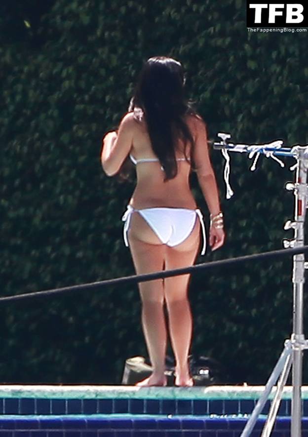 Kim Kardashian Nude Sexy 40