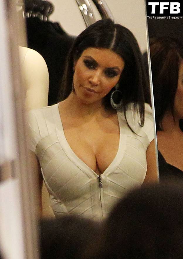 Kim Kardashian Nude Sexy 68