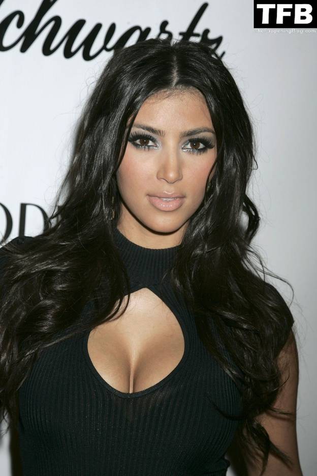 Kim Kardashian Nude Sexy 137
