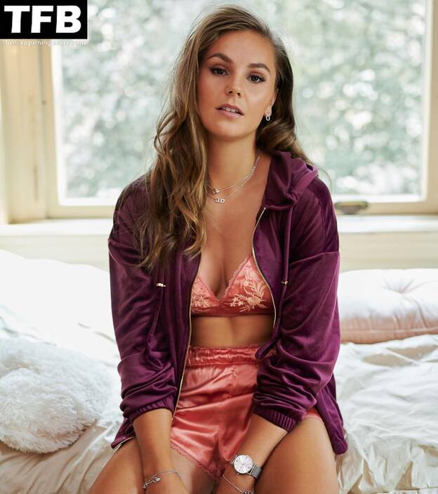 Lieke Martens Sexy 1