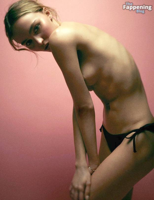 Lily-Rose Depp Nude Sexy 1