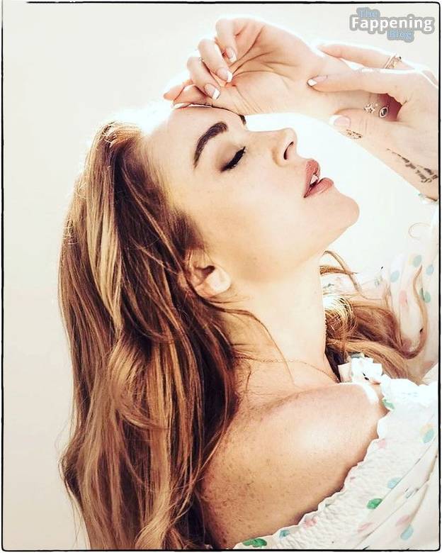 Lindsay Lohan Nude Sexy 141