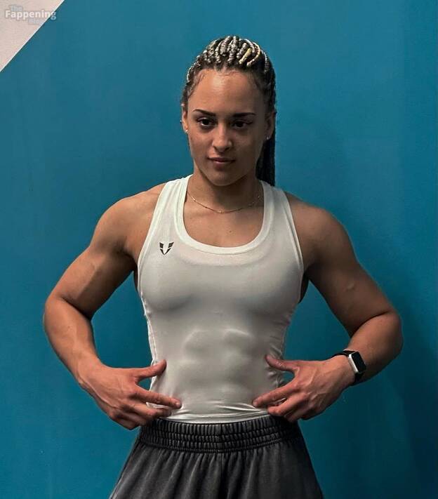 Mila Stanzani Sexy 1